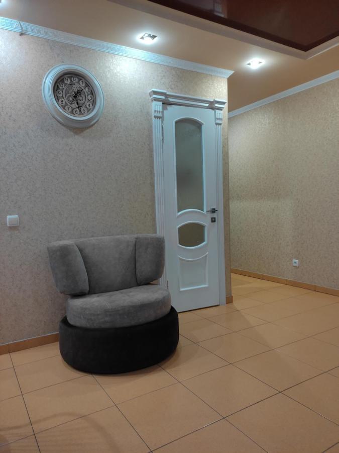 Comfortable Apartment เครเมนชุก ภายนอก รูปภาพ