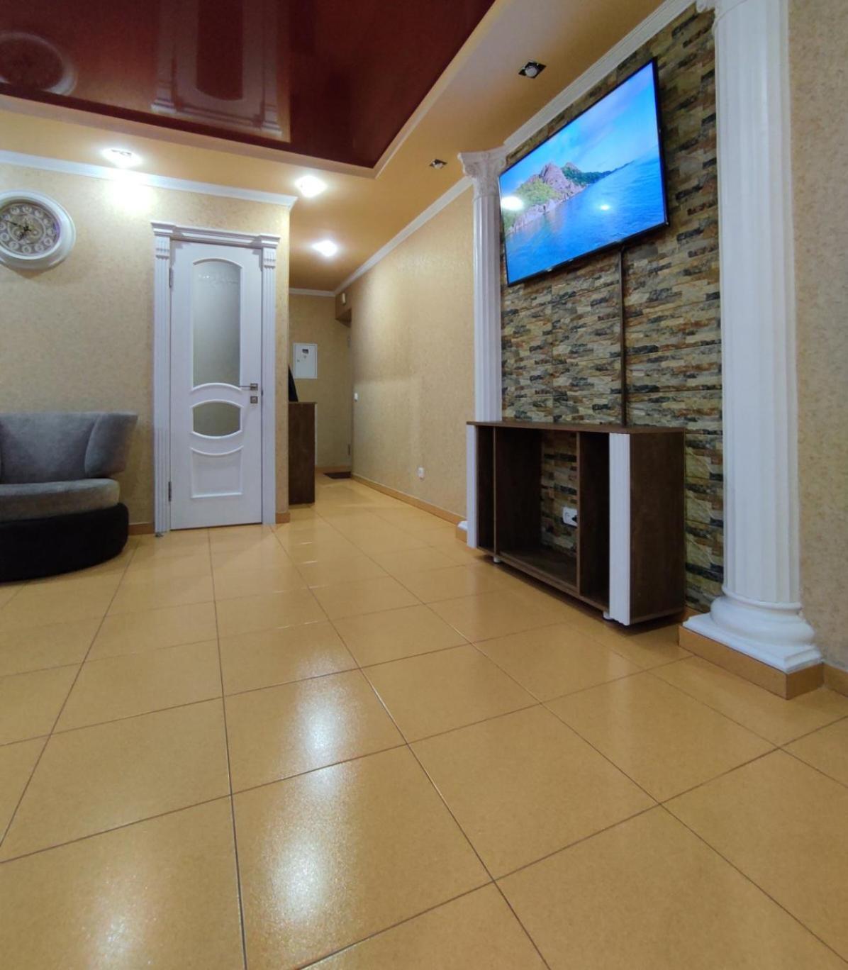 Comfortable Apartment เครเมนชุก ภายนอก รูปภาพ